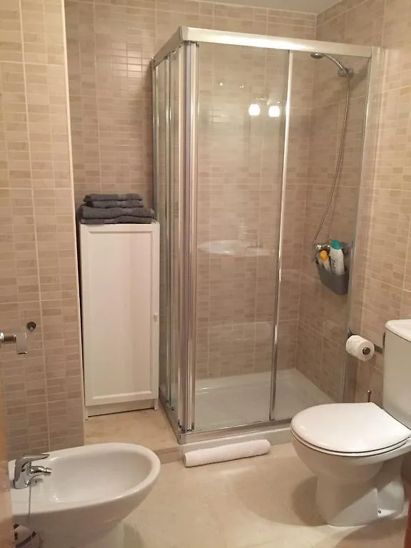 Apartamentos Eos Buzanada